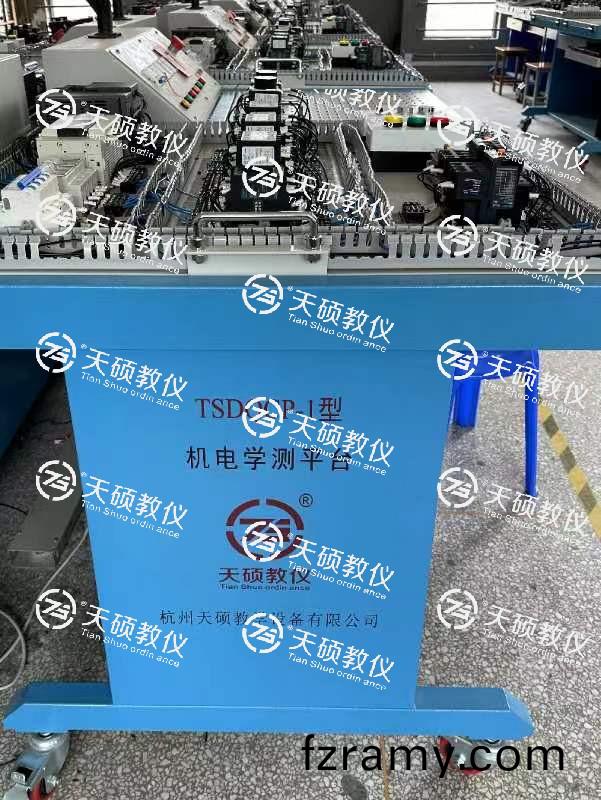 機(ji)電(dian)學(xue)測平檯實(shi)訓(xun)室(shi)