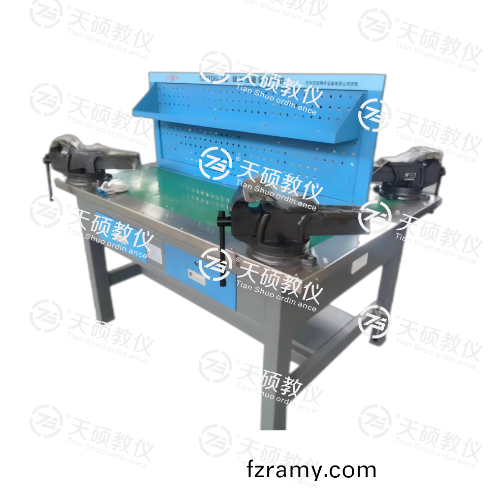 TSBTQG-2型 鉗工(gong)技(ji)能(neng)實訓平(ping)檯（雙(shuang)麵(mian)四工位）