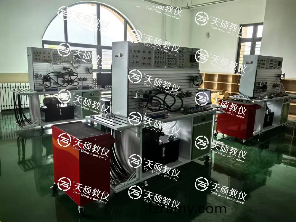 液(ye)壓實(shi)訓(xun)室(shi)