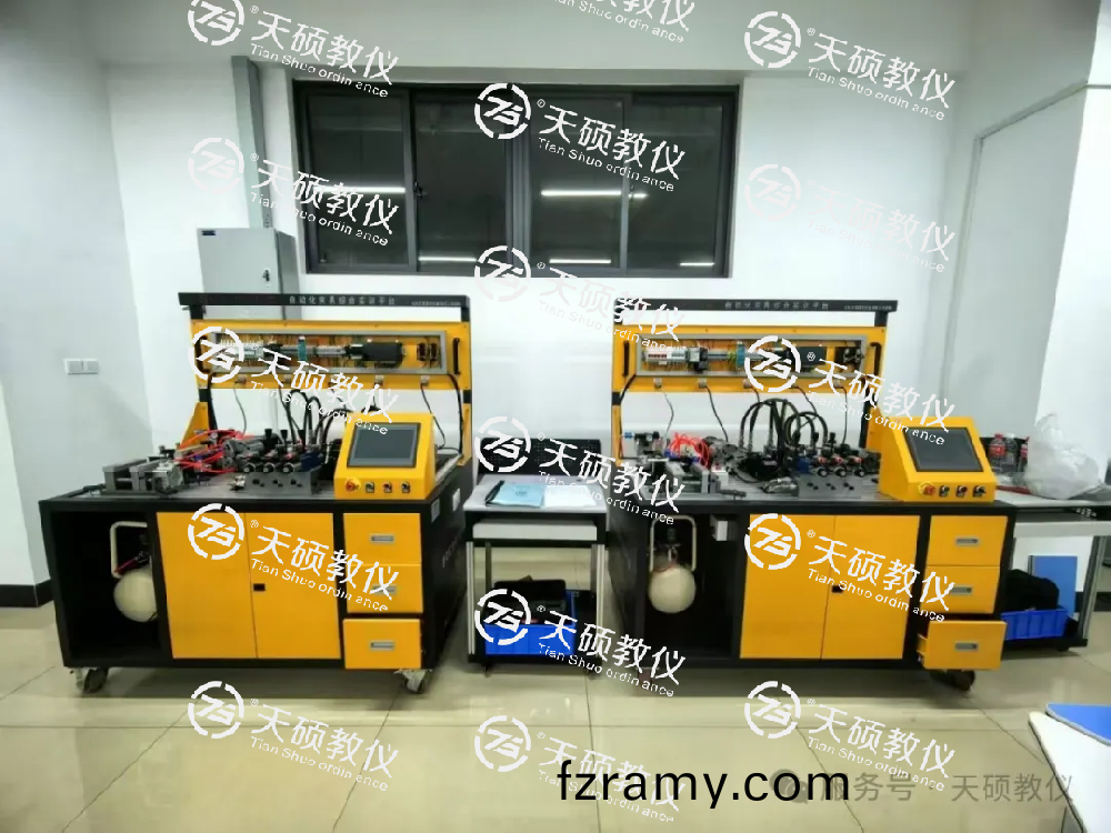 雲(yun)南(nan)工(gong)業技(ji)師學(xue)院自動(dong)化(hua)裌具(ju)實(shi)訓室、機(ji)牀(chuang)裌(jia)具(ju)實訓室(shi)